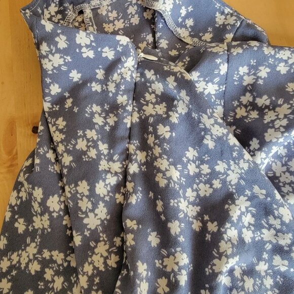 SHEIN Wrap Skort Women’s Size Petite L Blue and White With Side Tie - Picture 3 of 6